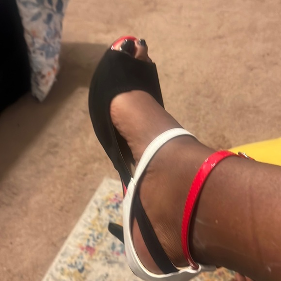 Get More Beauty Peep Toe Pumps - Picture 11 of 14